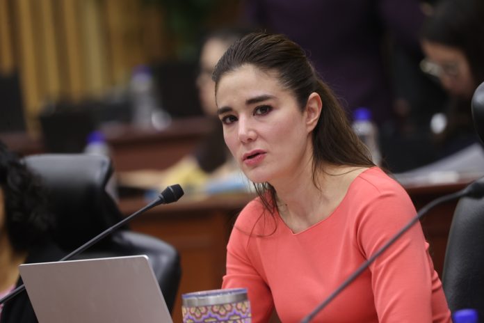 bdb90f6d-da86-43e6-a010-bc18c83e7434