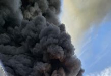 Nube tóxica en la ciudad: Frinne Azuara pide resguardarse y evitar actividades al aire libre.