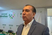 Estado entra al rescate: buscan amortiguar cobro del SAT a maestros de telesecundaria