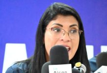 Se aferran a los cargos: descartan pedir licencia mientras buscan proceso interno