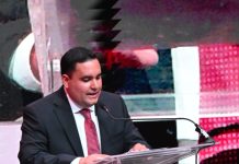 Emilio Rosas rinde segundo informe y perfila su proyecto rumbo a 2027