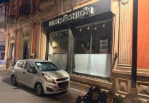 Descartan situación delicada por misterioso vehículo abandonado en el Centro Histórico