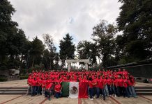 Con uniforme y foto oficial, nadadores potosinos rumbo a los Panamericanos Masters