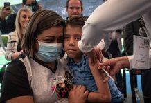 Inicia vacunación contra el VPH en escuelas de Soledad; esperan ajuste de horarios por frío